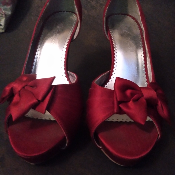 Michaelangelo - Picture 2 of 2